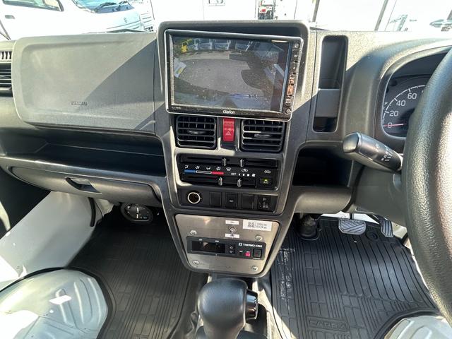 キャリイトラック 冷凍 冷蔵車 サーモキング製 -20℃設定 低温 AT 4WD ETC バックカメラ 室内灯 キーレス パワーウィンドウ 片側スライド 両側90度ストッパー付 荷室カーテン 木製スノコ(23枚目)