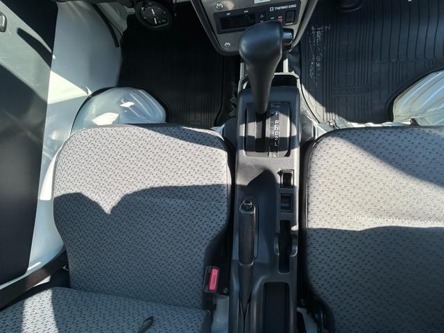 キャリイトラック 冷凍 冷蔵車 サーモキング製 -20℃設定 低温 AT 4WD ETC バックカメラ 室内灯 キーレス パワーウィンドウ 片側スライド 両側90度ストッパー付 荷室カーテン 木製スノコ(26枚目)