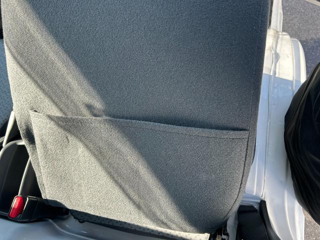 キャリイトラック 冷凍 冷蔵車 サーモキング製 -20℃設定 低温 AT 4WD ETC バックカメラ 室内灯 キーレス パワーウィンドウ 片側スライド 両側90度ストッパー付 荷室カーテン 木製スノコ(33枚目)