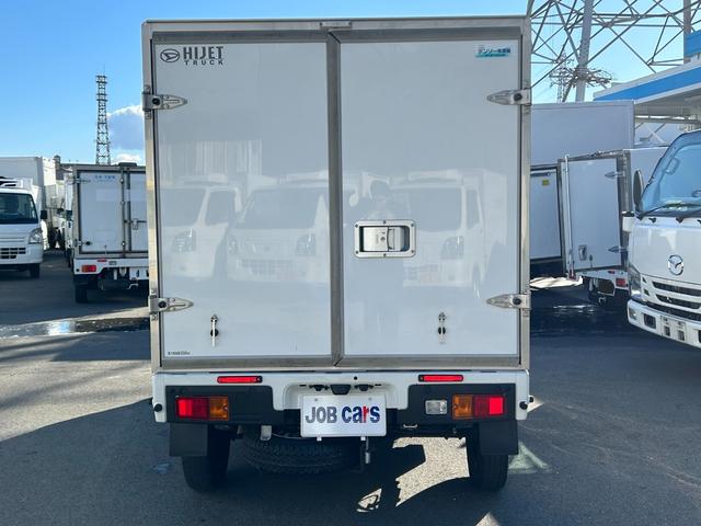 ハイゼットトラック 冷蔵　冷凍車　デンソー製　‐７℃設定　中温　ＡＴ　ナビ　ＴＶ　デジタルインナーミラー　バックモニター　ＥＴＣ　プッシュスタート　ドライブレコーダー　電動格納ミラー　ＬＥＤヘッドライト　コーナーセンサー　スマートアシスト　横滑り防止　プラスチックスノコ（10枚目）