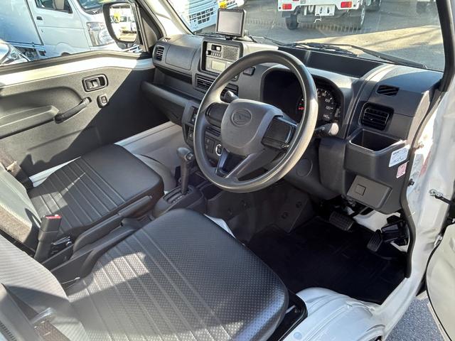 ハイゼットトラック 冷蔵　冷凍車　デンソー製　‐７℃設定　中温　ＡＴ　ナビ　ＴＶ　デジタルインナーミラー　バックモニター　ＥＴＣ　プッシュスタート　ドライブレコーダー　電動格納ミラー　ＬＥＤヘッドライト　コーナーセンサー　スマートアシスト　横滑り防止　プラスチックスノコ（20枚目）