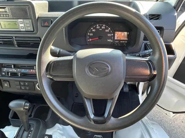 ハイゼットトラック 冷蔵　冷凍車　デンソー製　‐７℃設定　中温　ＡＴ　ナビ　ＴＶ　デジタルインナーミラー　バックモニター　ＥＴＣ　プッシュスタート　ドライブレコーダー　電動格納ミラー　ＬＥＤヘッドライト　コーナーセンサー　スマートアシスト　横滑り防止　プラスチックスノコ（22枚目）