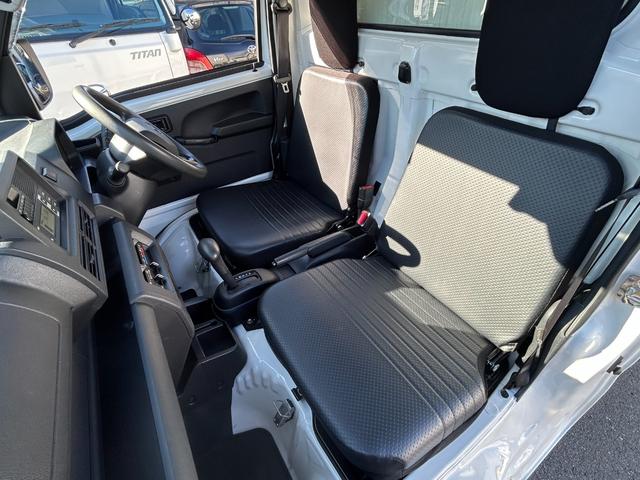 ハイゼットトラック 冷蔵　冷凍車　デンソー製　‐７℃設定　中温　ＡＴ　ナビ　ＴＶ　デジタルインナーミラー　バックモニター　ＥＴＣ　プッシュスタート　ドライブレコーダー　電動格納ミラー　ＬＥＤヘッドライト　コーナーセンサー　スマートアシスト　横滑り防止　プラスチックスノコ（34枚目）