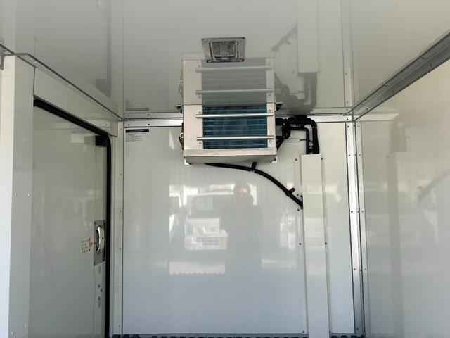 ハイゼットトラック 冷蔵 冷凍車 デンソー製 ‐7℃設定 中温 AT ETC 集中ドアロック プラスチックスノコ 片側スライド 片側90度ストッパー(14枚目)