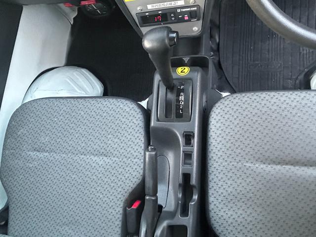 キャリイトラック 冷凍 冷蔵車 サーモキング製 低温 -20℃設定 AT バックカメラ キーレス パワーウィンドウ 室内灯 保冷カーテン 木製スノコ 片側スライド両側90度ストッパー付(26枚目)