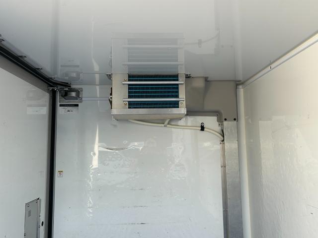 ハイゼットトラック 冷蔵 冷凍車 デンソー製 ‐7℃設定 AT ETC バックカメラ スマートアシスト バックソナー ドライブレコーダー ESC プラスチックスノコ 片側90度ストッパー(14枚目)