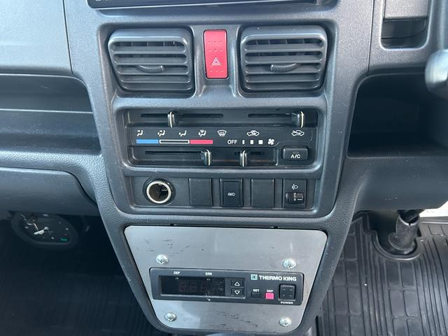 キャリイトラック 　冷蔵冷凍車　－２０℃設定　サーモキング　低温　４ＷＤ　オートマ　バックカメラ　キーレス　パワーウィンドウ　スノコ（21枚目）