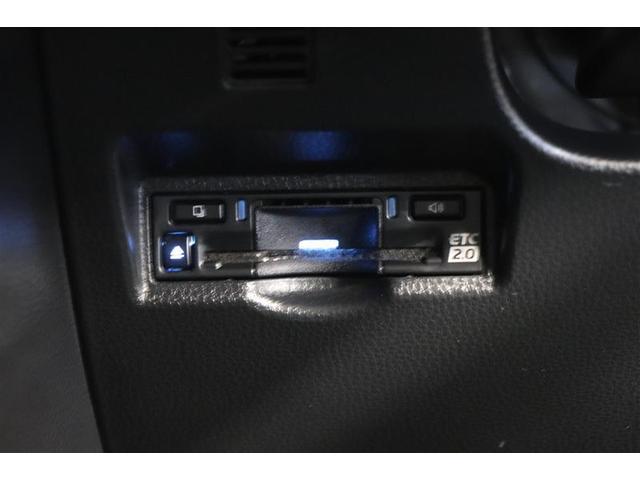 ヴォクシー ハイブリッドＳ－Ｚ　フルセグＴＶ　ディスプレイオーディオナビ　ＤＶＤ再生　バックカメラ　衝突被害軽減システム　ＥＴＣ　両側電動スライド　ＬＥＤヘッドランプ　乗車定員７人　３列シート　シートヒーター　Ｂｌｕｅｔｏｏｔｈ（6枚目）