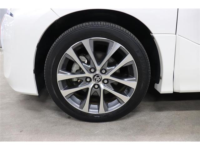 アルミホイールは見た目も格好よく、全体の印象を引き締めてくれます。