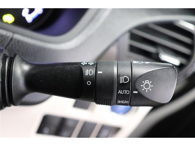 ノア ハイブリッドＧ　フルセグＴＶ　メモリーナビ　ＤＶＤ再生　後席モニター　バックカメラ　衝突被害軽減システム　ＥＴＣ　ＬＥＤヘッドランプ　乗車定員７人　３列シート　シートヒーター　両側パワースライドドア（18枚目）