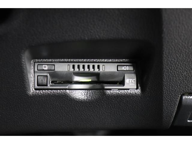 プリウス ＳセーフティプラスＩＩ　ワンセグ　メモリーナビ　パノラミックビューモニター　電源コンセント　衝突被害軽減システム　ＥＴＣ　ＬＥＤヘッドランプ　ワンオーナー　ＬＥＤフォグランプ　純正アルミ　先進ライト　コーナーセンサー（8枚目）