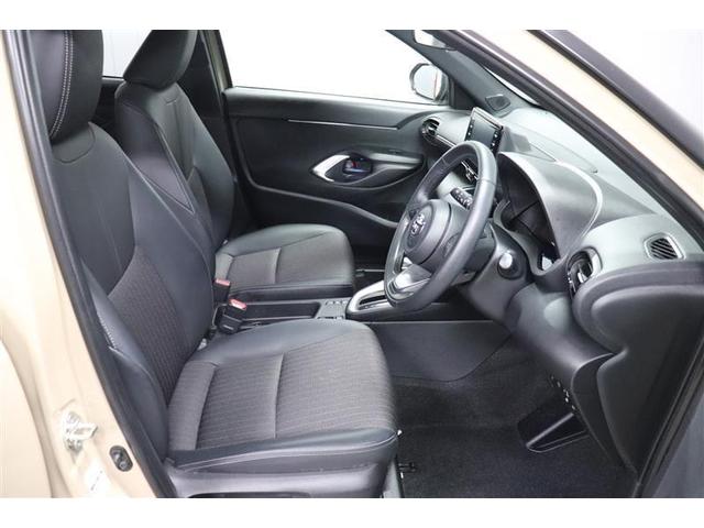 ヤリスクロス ハイブリッドＺ　フルセグＴＶ　ディスプレイオーディオナビ　ＤＶＤ再生　パノラミックビューモニター　ＥＴＣ２．０　ＬＥＤヘッドランプ　　Ｄ席パワーシート　シートヒーター　純正アルミ　ブラインドスポットモニター（19枚目）