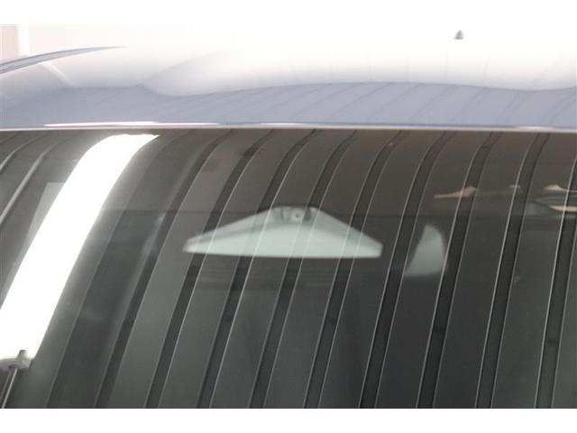 レーザーレーダーと前方カメラの２つのセンサーで各運転支援装置の作動に必要情報を認識しています。