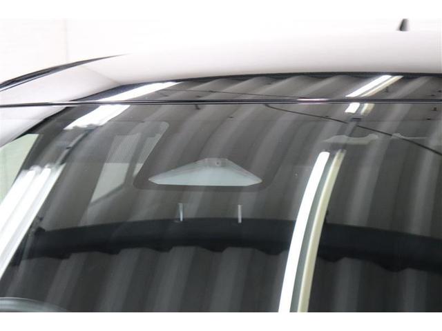 ���[�U�[���[�_�[�ƑO���J�����̂Q�̃Z���T�[�Ŋe�^�]�x�����u�̍쓮�ɕK�v����F�����Ă��܂��B