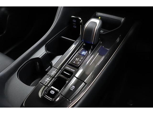 �V�t�g����ɍ��킹�Ď����Ńp�[�L���O�u���[�L���쓮����I�[�g�@�\�t���ł��B