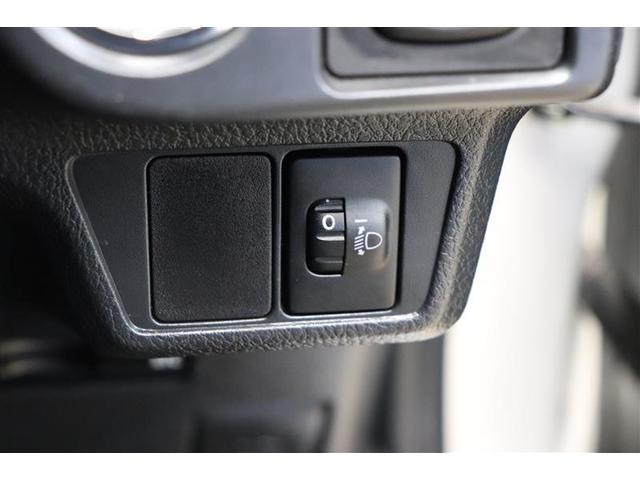 �w�b�h���C�g�̓}�j���A�����x�����O�@�\�t���B�ו�����������ς�Ŏԑ̂��΂߂ɂȂ������ȂǂɃw�b�h���C�g�̍����𒲐߂���@�\�ł��B