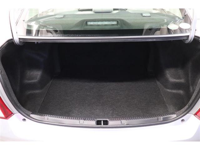 �g�����N�X�y�[�X����������Ă���Z�_���́A�ԊO������ԓ�������ו��������������ڂ��X�b�L�����܂��B����≹�A�ɂ��������ڎԓ��ɓ`���ɂ��������b�g������܂��B