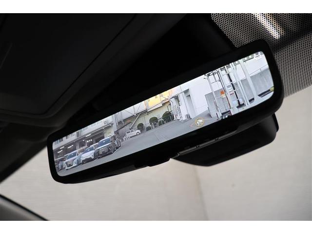 �d�q�i�f�W�^���j�C���i�[�~���[�́A���A�K���X�Ɏ��t����ꂽ�J�����̉f�����f�����ƂŁA�ו���ς�ł��Ă��l������Ă��Ă����E���Ղ��邱�ƂȂ�����̊m�F���o���܂��B