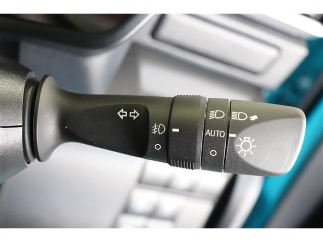 ���̖͂��邳�����m���Ď����Ń��C�g�̓_���E���������Ă����I�[�g���C�g�𑕔��B