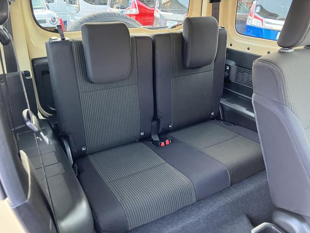ジムニー ＸＣ　５ＭＴ　キーレスプッシュスタート・フルオートエアコン　衝突被害軽減ブレーキ・ＬＥＤヘッドランプ・シートヒーター・ステアリングオーディオスイッチ・クルーズコントロール・フォグランプ（14枚目）