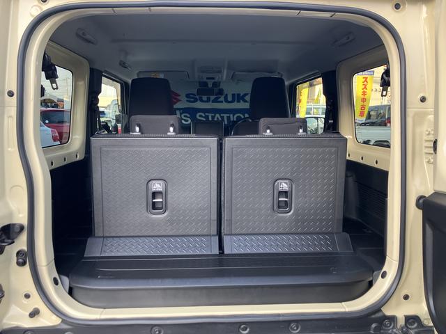 ジムニー ＸＣ　５ＭＴ　キーレスプッシュスタート・フルオートエアコン　衝突被害軽減ブレーキ・ＬＥＤヘッドランプ・シートヒーター・ステアリングオーディオスイッチ・クルーズコントロール・フォグランプ（18枚目）