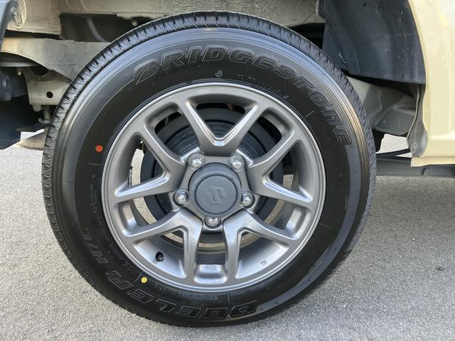 ジムニー ＸＣ　５ＭＴ　キーレスプッシュスタート・フルオートエアコン　衝突被害軽減ブレーキ・ＬＥＤヘッドランプ・シートヒーター・ステアリングオーディオスイッチ・クルーズコントロール・フォグランプ（19枚目）