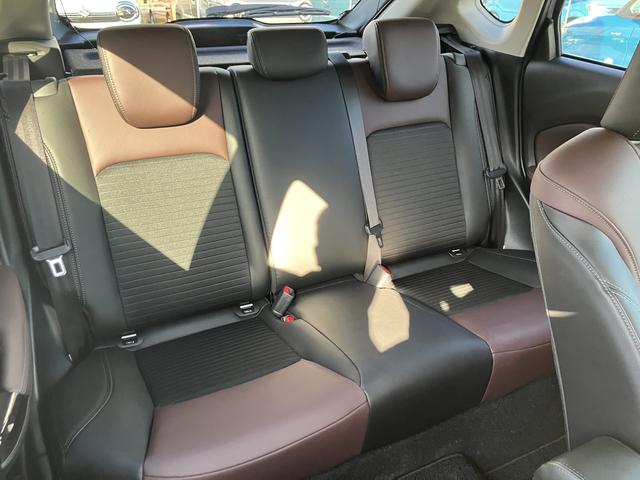 フロンクス ２ＷＤ・全方位カメラ付９インチナビゲーション・スズキコネクト　衝突被害軽減ブレーキ・後退時ブレーキサポート・電動パーキングブレーキ・ブレーキホールド・ワイヤレス充電器・シートヒーター・リヤヒーターダクト・ＬＥＤデイタイムランニングランプ・ＬＥＤポジションランプ（14枚目）