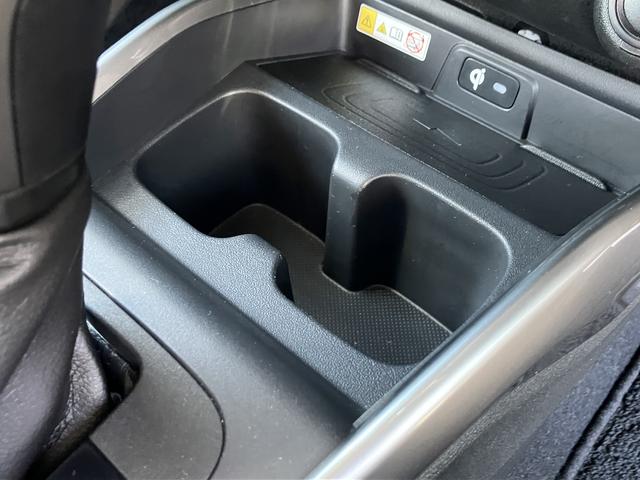 フロンクス ２ＷＤ・全方位カメラ付９インチナビゲーション・スズキコネクト　衝突被害軽減ブレーキ・後退時ブレーキサポート・電動パーキングブレーキ・ブレーキホールド・ワイヤレス充電器・シートヒーター・リヤヒーターダクト・ＬＥＤデイタイムランニングランプ・ＬＥＤポジションランプ（27枚目）