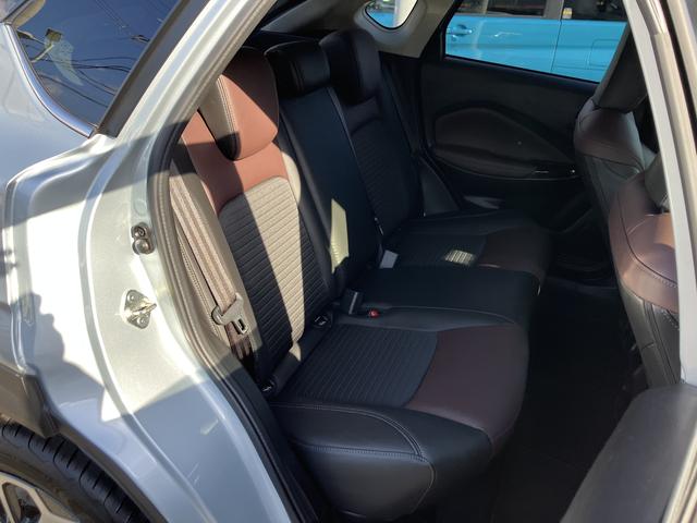 フロンクス ２ＷＤ・全方位カメラ付９インチナビゲーション・スズキコネクト　衝突被害軽減ブレーキ・後退時ブレーキサポート・電動パーキングブレーキ・ブレーキホールド・ワイヤレス充電器・シートヒーター・リヤヒーターダクト・ＬＥＤデイタイムランニングランプ・ＬＥＤポジションランプ（44枚目）