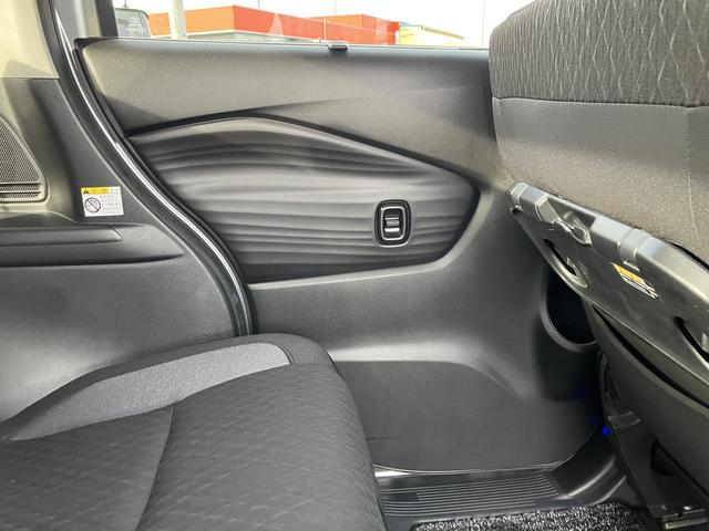 ソリオバンディット バンディット HYBRID MV 衝突被害軽減ブレーキ 後退時ブレーキサポート・両側パワースライドドア・フルオートエアコン・キーレスプッシュスタート・スリムサーキュレーター・ロールサンシェード・シートヒーター・LEDヘッドランプ・フォグランプ(42枚目)