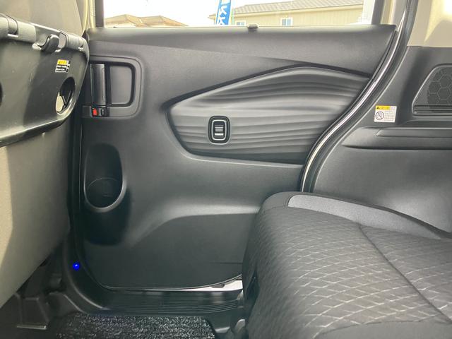 ソリオバンディット バンディット HYBRID MV 衝突被害軽減ブレーキ 後退時ブレーキサポート・両側パワースライドドア・フルオートエアコン・キーレスプッシュスタート・スリムサーキュレーター・ロールサンシェード・シートヒーター・LEDヘッドランプ・フォグランプ(43枚目)