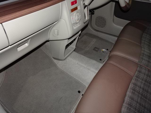 アルトラパンＬＣ ＬＣ　Ｘ　５型　ＬＥＤヘッドランプ・フルオートエアコン　キーレスプッシュスタート・衝突被害軽減ブレーキ・後退時ブレーキサポート（30枚目）