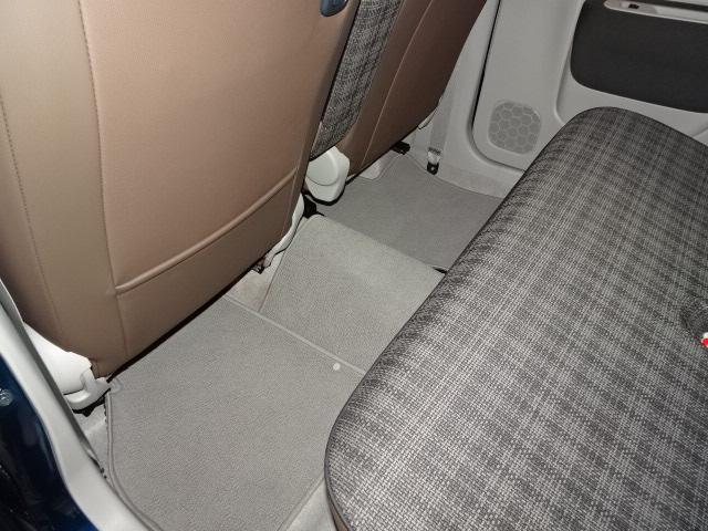 アルトラパンＬＣ ＬＣ　Ｘ　５型　ＬＥＤヘッドランプ・フルオートエアコン　キーレスプッシュスタート・衝突被害軽減ブレーキ・後退時ブレーキサポート（44枚目）