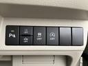 様々な機能の切り替えを行うスイッチ類。使いやすく集約されています。
