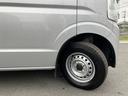 運転席側フロントフェンダ付近