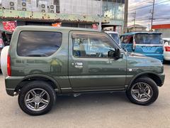 �ƥɥ���¦�μ̿���Ǻܤ��Ƥ��ޤ��� 4