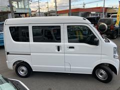 �ƥɥ���¦�μ̿���Ǻܤ��Ƥ��ޤ��� 4