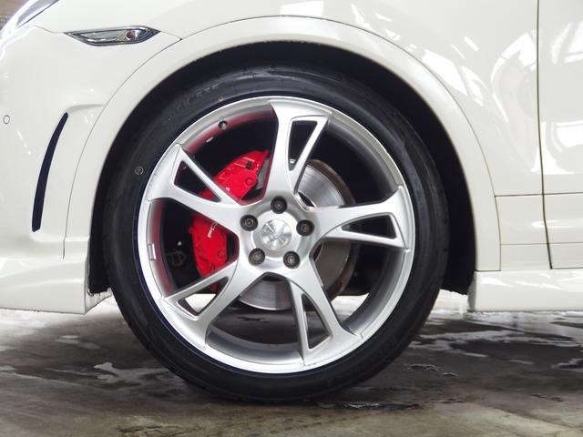 カイエン ベースグレード　２０１１ｙモデル　正規　Ｄ車　ＥＵＲ－ＧＴ　フルエアロキット　ＥＳダウンサス　社外２２ｉｎアルミ　キャリパーカスタムペイント　クルコン　シートヒーター　ＢＯＳＥ　キセノン　パワーテールゲート　パークトロニック　純正ナビ　ＴＶ　Ｂカメラ（26枚目）