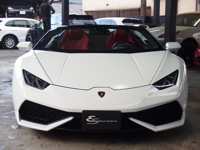 ウラカン ＬＰ６１０－４スパイダー　フロントリフター　２０ｉｎアルミ　カラードキャリパー　カーボンブレーキ　Ｑチトゥーラ　パワーシート　シートヒーター　デジタルインナーミラー　ヘッドレスト部クレストエンボス加工　純正ナビゲーション　ＥＴＣ（6枚目）
