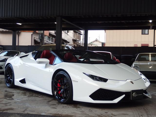ウラカン ＬＰ６１０－４スパイダー　フロントリフター　２０ｉｎアルミ　カラードキャリパー　カーボンブレーキ　Ｑチトゥーラ　パワーシート　シートヒーター　デジタルインナーミラー　ヘッドレスト部クレストエンボス加工　純正ナビゲーション　ＥＴＣ（7枚目）