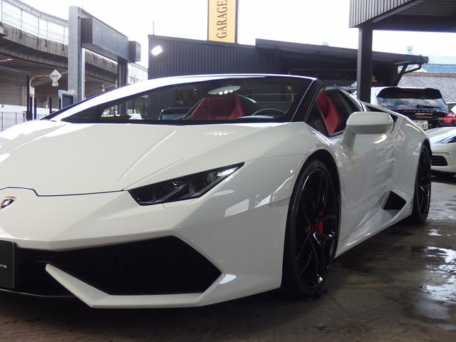 ウラカン ＬＰ６１０－４スパイダー　フロントリフター　２０ｉｎアルミ　カラードキャリパー　カーボンブレーキ　Ｑチトゥーラ　パワーシート　シートヒーター　デジタルインナーミラー　ヘッドレスト部クレストエンボス加工　純正ナビゲーション　ＥＴＣ（17枚目）