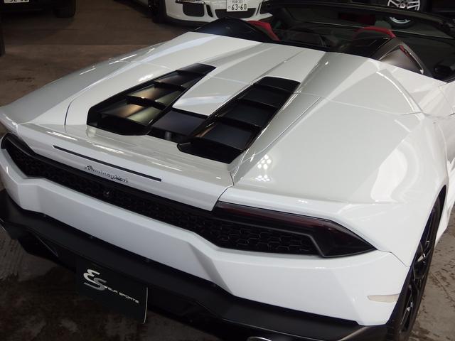 ウラカン ＬＰ６１０－４スパイダー　フロントリフター　２０ｉｎアルミ　カラードキャリパー　カーボンブレーキ　Ｑチトゥーラ　パワーシート　シートヒーター　デジタルインナーミラー　ヘッドレスト部クレストエンボス加工　純正ナビゲーション　ＥＴＣ（26枚目）