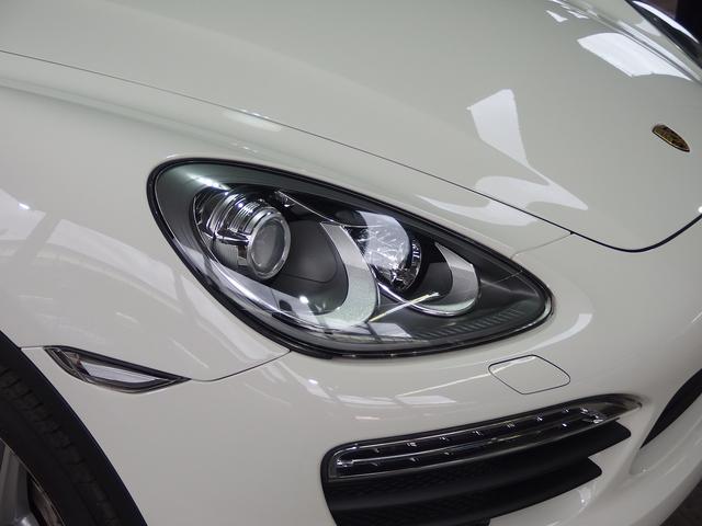 カイエン Ｓ　正規ディーラー車　右ハンドル　１９ｉｎアルミ　クルコン　キセノン　サンルーフ　サーボトロニック　パワーテールゲート　シートヒーター　ＨＤＤナビ　後席モニター　フルセグＴＶ　ＥＴＣ（23枚目）