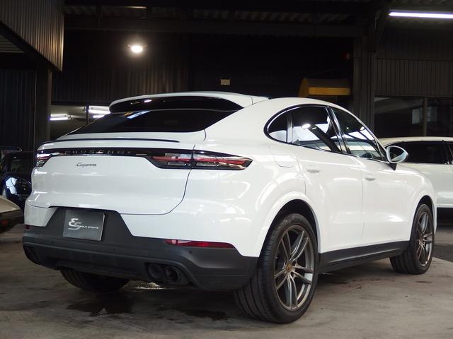 カイエンクーペ ベースグレード　スポクロＰＫＧ　純正２１ｉｎアルミ　パノラマサンルーフ　アダプティブクルコン　全方位カメラ　パワーテールゲート　ポルシェエントリドライブ　シートヒーター　シートメモリー　レーンチェンジアシスト　レーンキープアシスト（9枚目）