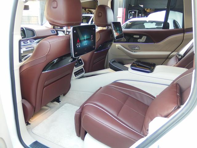 GLS GLS600 4マチック 23inアルミ マイバッハクロームPKG 電動格納式ランニングボード 全席シートヒータ 全席シートエアコン 温冷機能付カップホルダー クーリングボックス ブルメスター リアエンターテイメントシステム(38枚目)