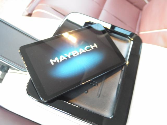 GLS GLS600 4マチック 23inアルミ マイバッハクロームPKG 電動格納式ランニングボード 全席シートヒータ 全席シートエアコン 温冷機能付カップホルダー クーリングボックス ブルメスター リアエンターテイメントシステム(51枚目)