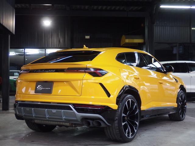 ウルス ハイウェイアシスタンスPKG パノラマルーフ スタイルPKG アーバンロードアシスタンスPKG ブランディングパック アンビエントライトPKG シートヒーター シートエアコン ナイトビジョン(9枚目)