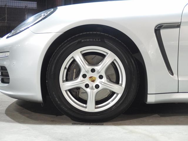 パナメーラ スポクロＰＫＧ　エントリドライブ　クルコン　ＰＡＳＭ　ＬＥＤヘッドライト　パークトロニック　サーボトロニック　パドルシフト　ＢＯＳＥ　前後シートヒーター　パワーテールゲート　ソフトクローズドア　１８ｉｎアルミ　純正ナビ　フルセグＴＶ（23枚目）