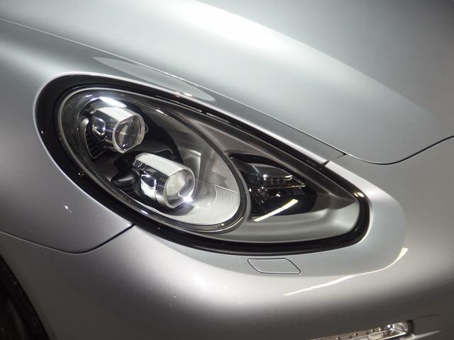 パナメーラ スポクロＰＫＧ　エントリドライブ　クルコン　ＰＡＳＭ　ＬＥＤヘッドライト　パークトロニック　サーボトロニック　パドルシフト　ＢＯＳＥ　前後シートヒーター　パワーテールゲート　ソフトクローズドア　１８ｉｎアルミ　純正ナビ　フルセグＴＶ（26枚目）