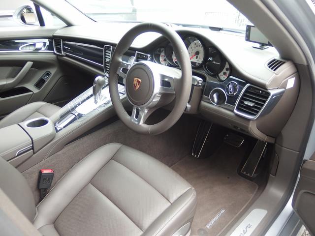 パナメーラ スポクロＰＫＧ　エントリドライブ　クルコン　ＰＡＳＭ　ＬＥＤヘッドライト　パークトロニック　サーボトロニック　パドルシフト　ＢＯＳＥ　前後シートヒーター　パワーテールゲート　ソフトクローズドア　１８ｉｎアルミ　純正ナビ　フルセグＴＶ（29枚目）